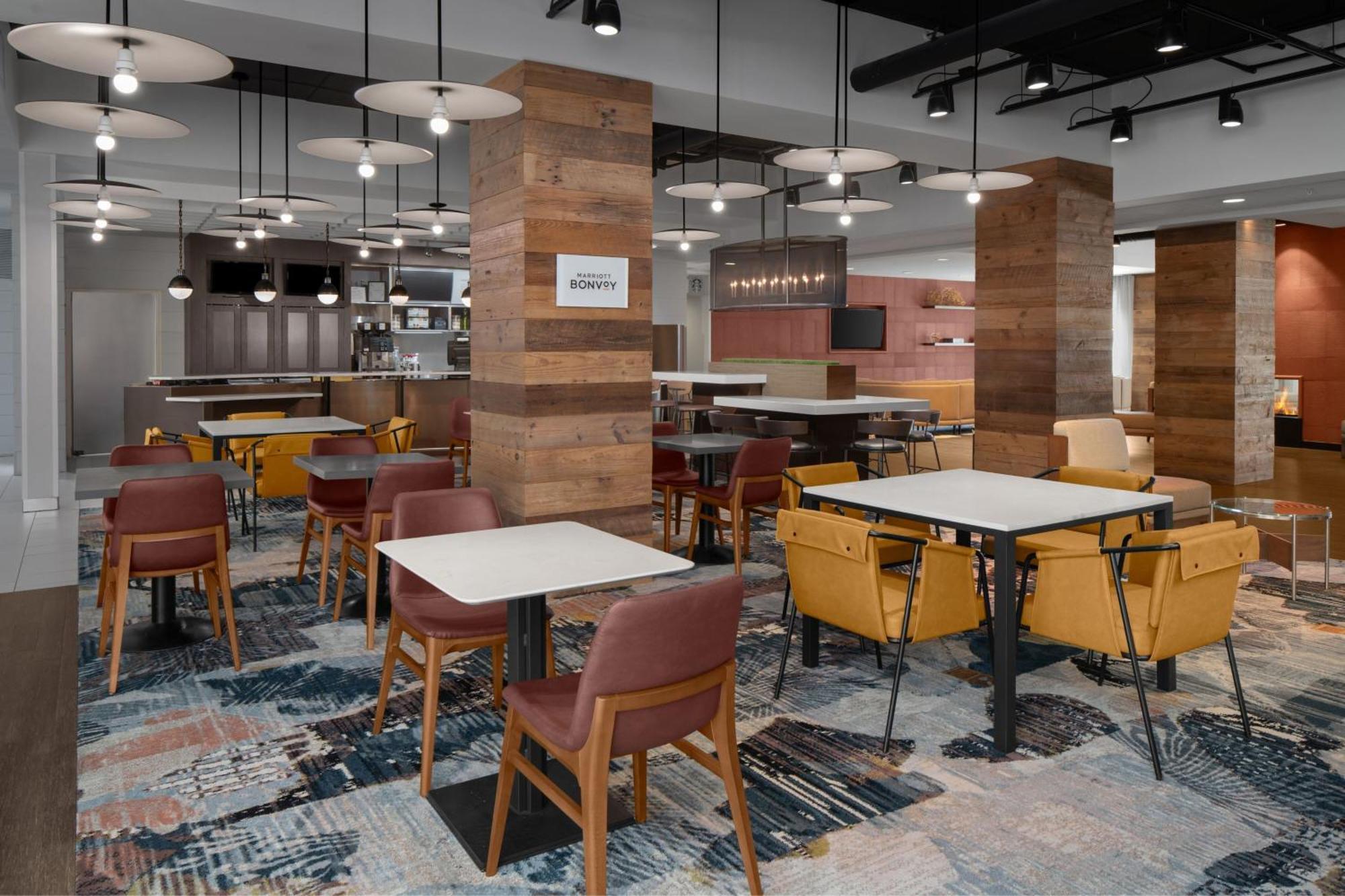 Courtyard By Marriott Charleston Summerville Bagian luar foto